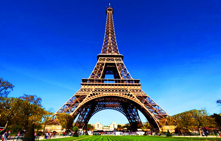 En qué ciudad está la Torre Eiffel