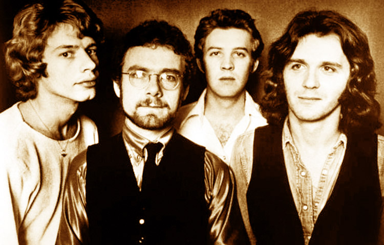 Qué estilo musical tocan King Crimson