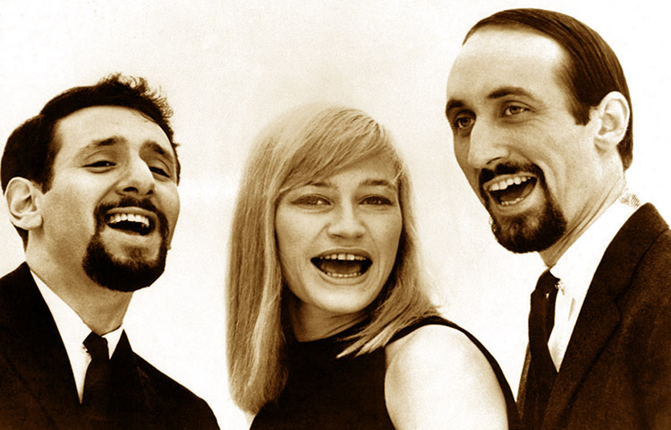 Qué estilo musical tocan Peter, Paul and Mary