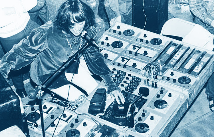 Qué estilo musical tocan Silver Apples