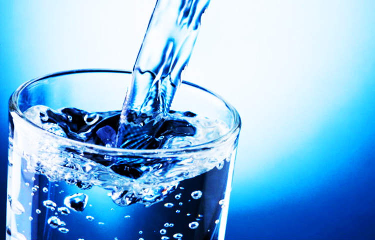 Diferencias entre agua destilada y agua desionizada