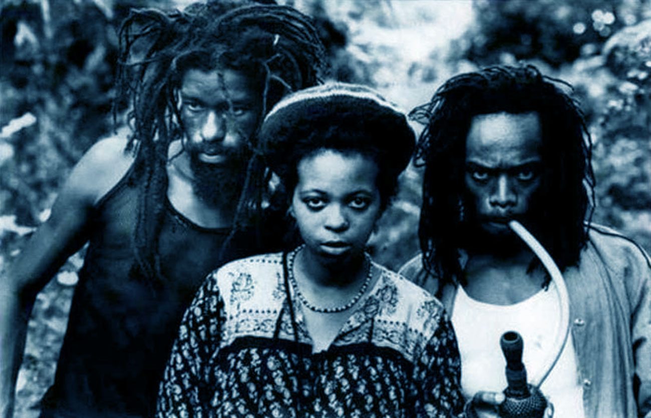 Qué estilo musical tocan Black Uhuru