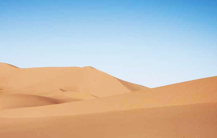 Cuantas personas viven en el desierto del Sahara