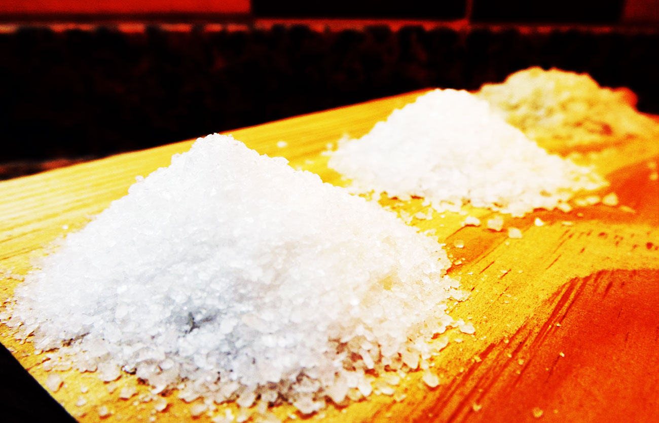 Diferencias entre la sal kosher y la sal de mesa