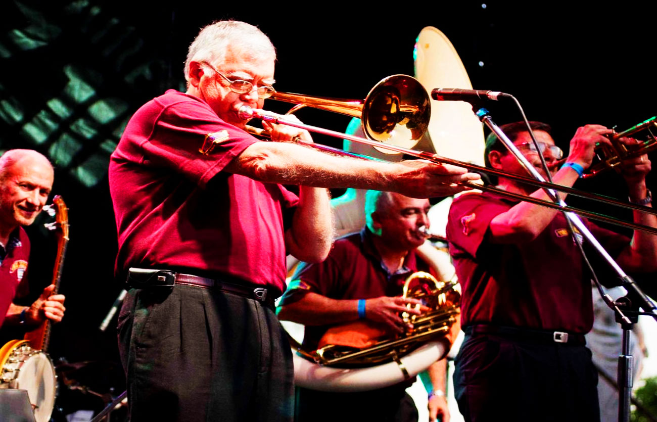 Qué estilo musical tocan Fénix Jazz Band