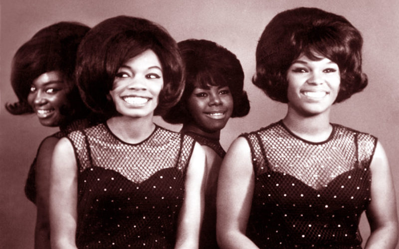 Qué estilo musical tocan The Shirelles