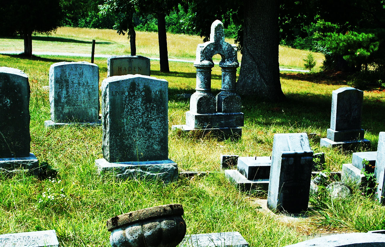Diferencias entre funeral, cremación y entierro
