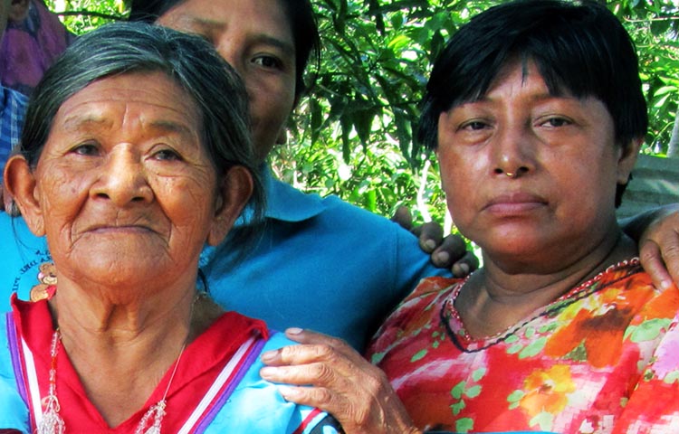 En que idiomas se habla en Costa Rica