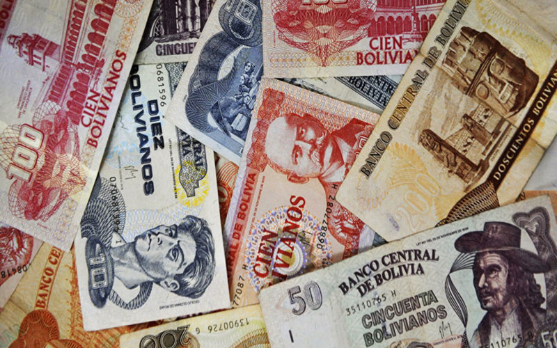 Que moneda se utiliza en Bolivia
