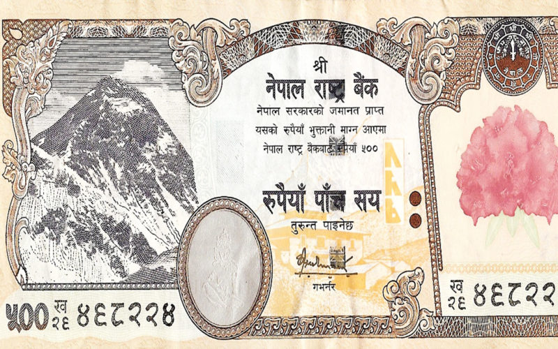 Que moneda se utiliza en Nepal