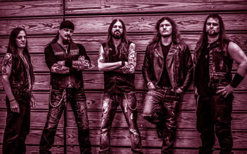 Qué estilo musical tocan Iced Earth