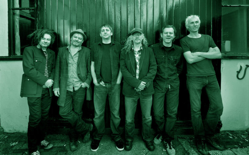 Qué estilo musical tocan Levellers