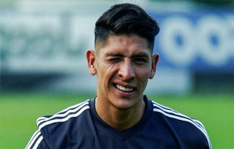 debut de Edson alvarez