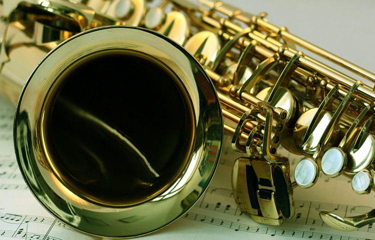 Diferencias entre saxofón alto y saxofón tenor