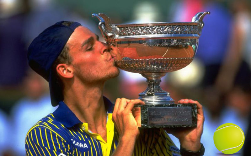 Qué tenista ganó el Torneo de Roland Garros en el año 1997