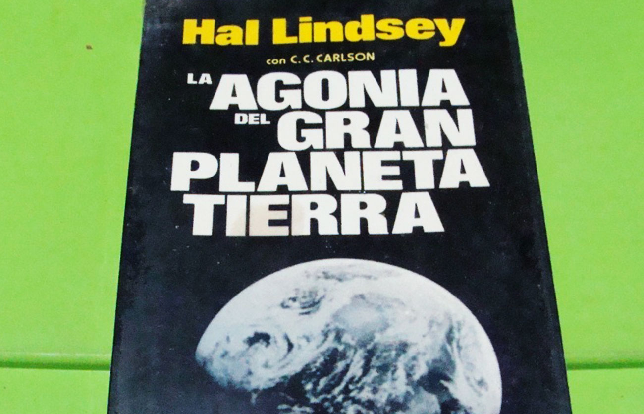 Quién es el autor de La agonía del gran planeta Tierra