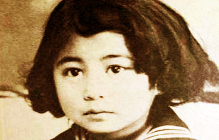 Cuál fue la infancia de Yoko Ono
