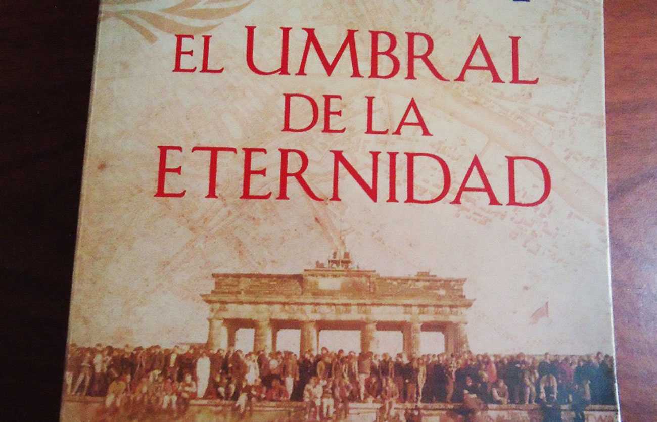 Quién es el autor de El umbral de la eternidad