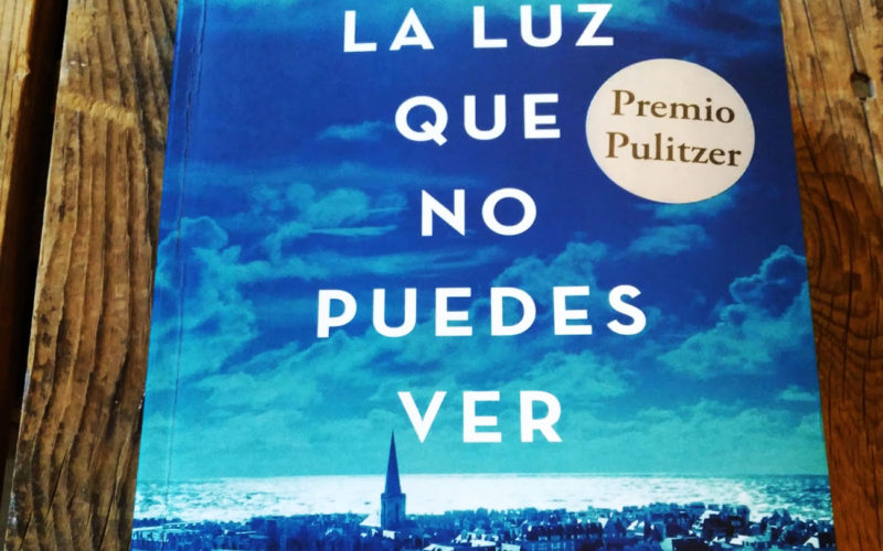 Quién es el autor de La luz que no puedes ver