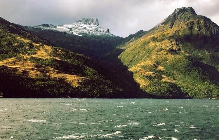 Cuántas comunas tiene la provincia de Antártica Chilena