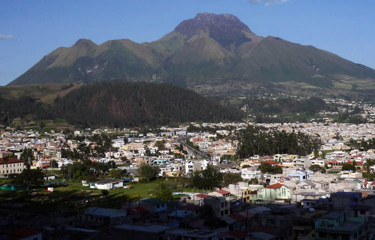 Cuántos cantones tiene la Provincia de Imbabura