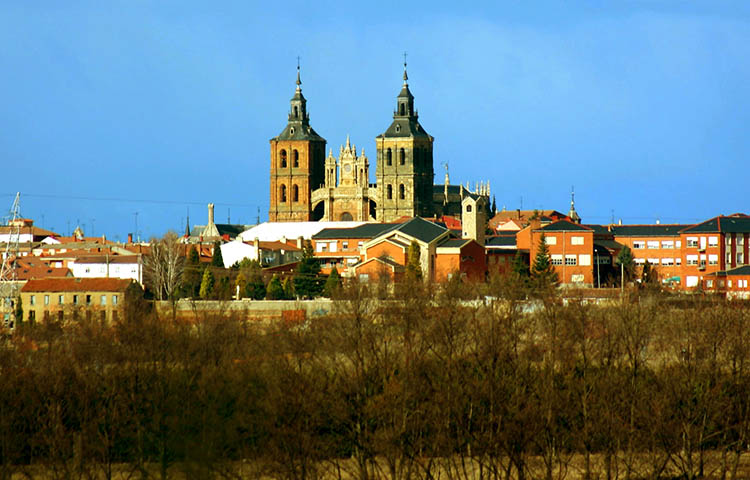 Cuál es el lema de la ciudad de Astorga