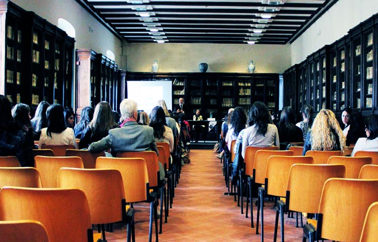 Diferencias entre seminario y conferencia