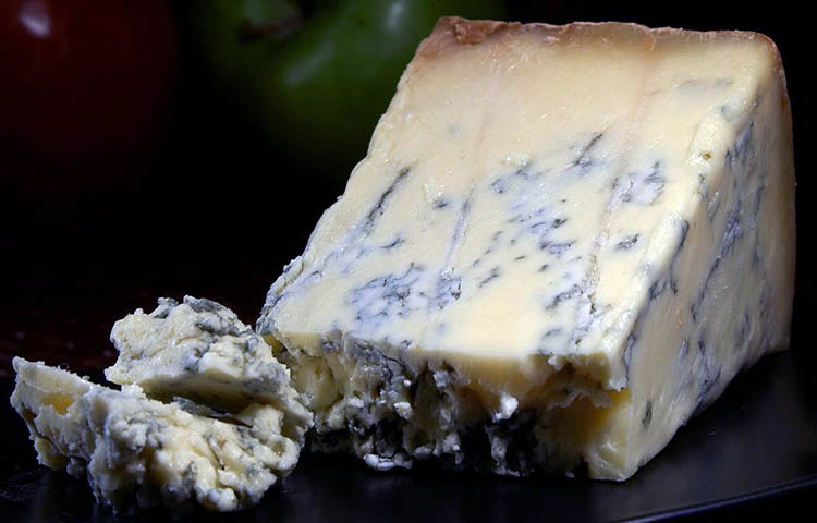 Diferencias entre queso gorgonzola y queso azul