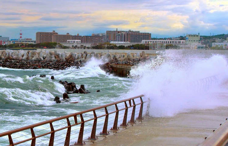 Diferencias entre tifón y tsunami