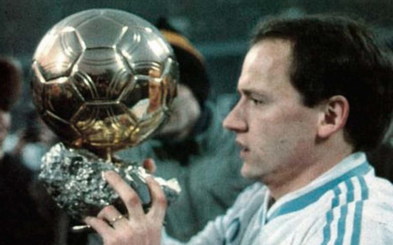 Qué futbolista ganó el Balón de Oro masculino en el año 1986