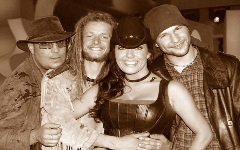 Qué estilo musical tocan Rednex