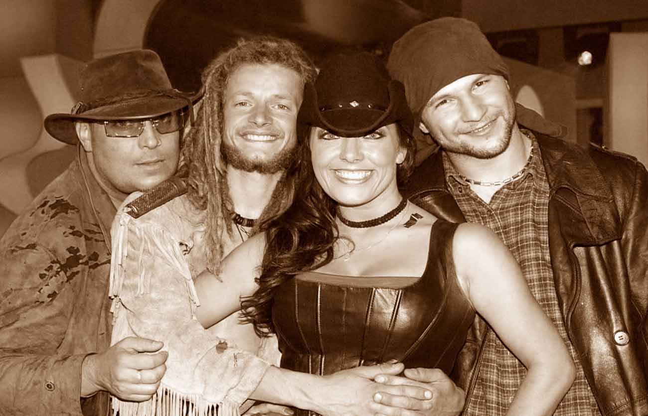 Qué estilo musical tocan Rednex