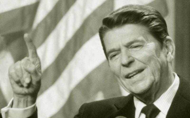 El presidente Ronald Reagan de Estados Unidos