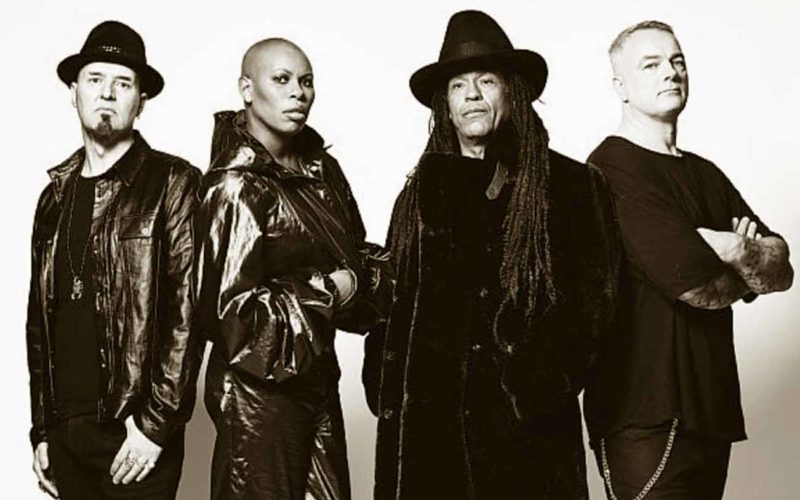 Qué estilo musical tocan Skunk Anansie