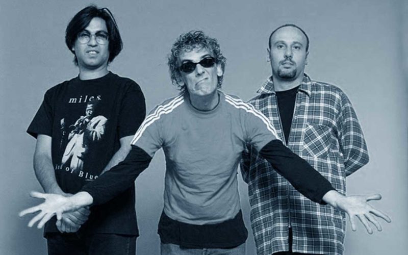 Qué estilo musical tocan Spinetta y los Socios del Desierto