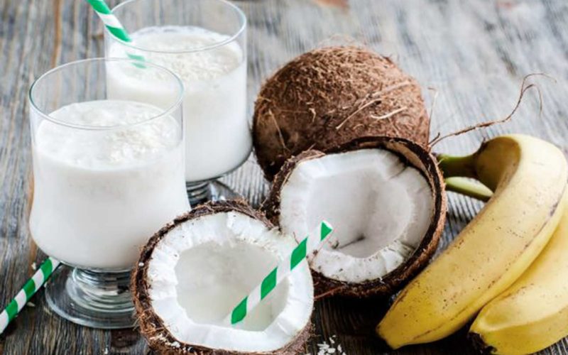 Batido de coco y plátano