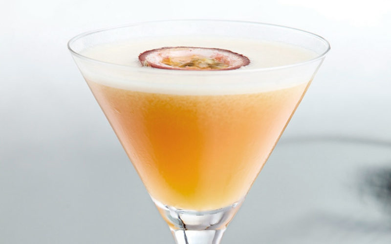 Martini de maracuyá sin alcohol