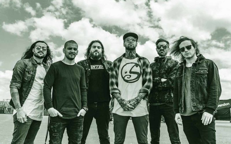 Qué estilo musical tocan Betraying the Martyrs