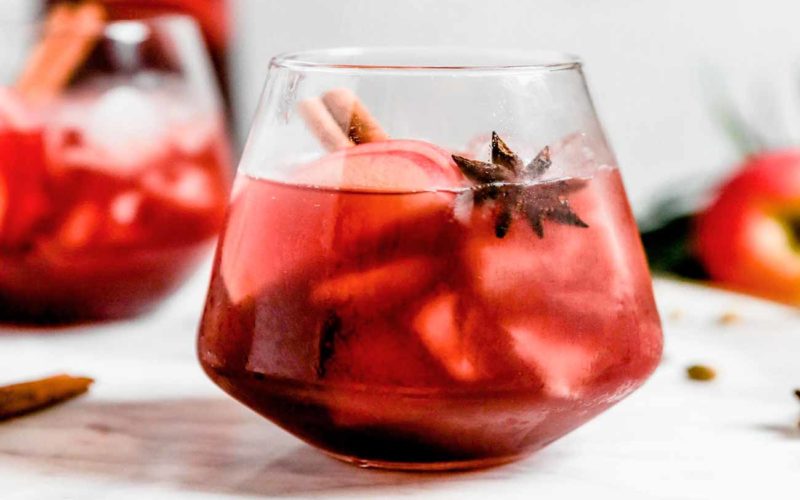 Vino caliente con manzana