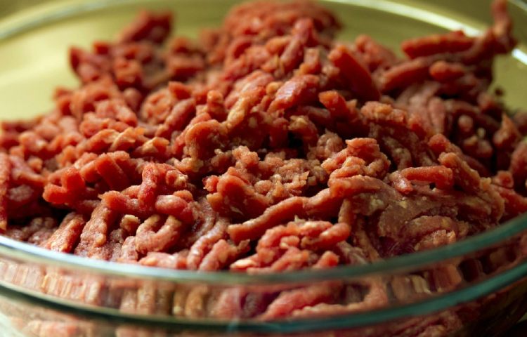 Riesgos de cocinar carne molida congelada - Sooluciona