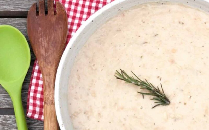 Sopa de frijoles y romero