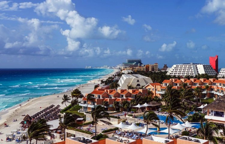 playa tropical en cancun