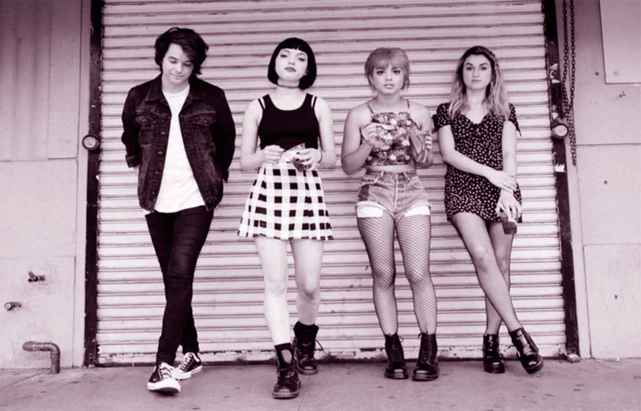 Qué estilo musical tocan Hey Violet