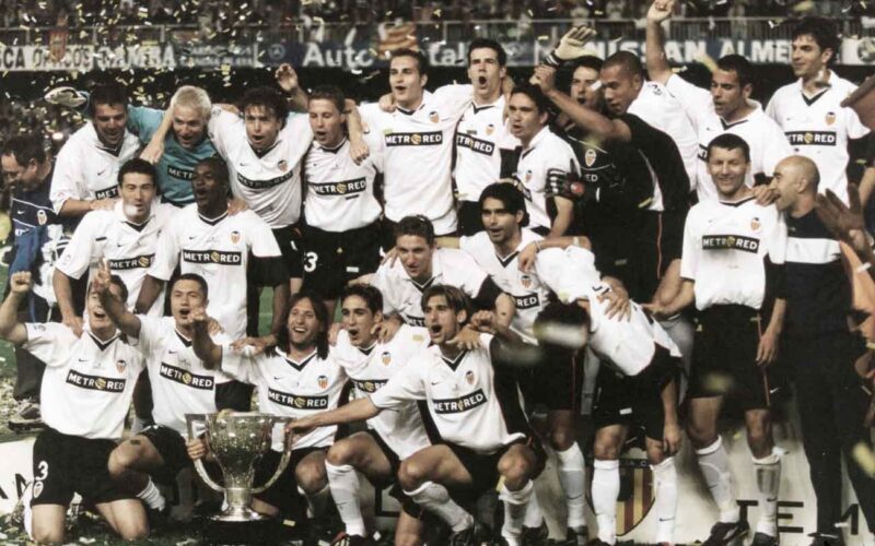 Qué equipo de fútbol ganó la Liga en 2001-02