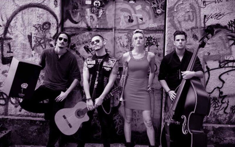 Qué estilo musical tocan Jenny and the Mexicats