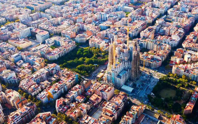 Barcelona es la capital de Cataluña