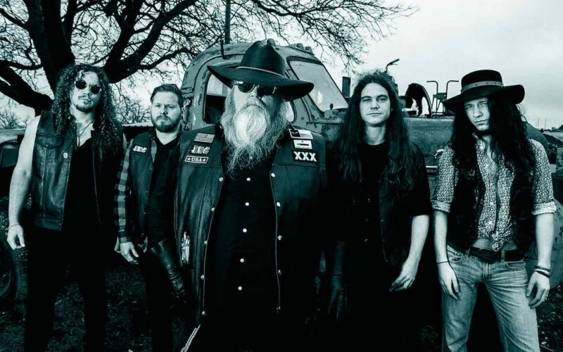 Qué estilo musical tocan Texas Hippie Coalition