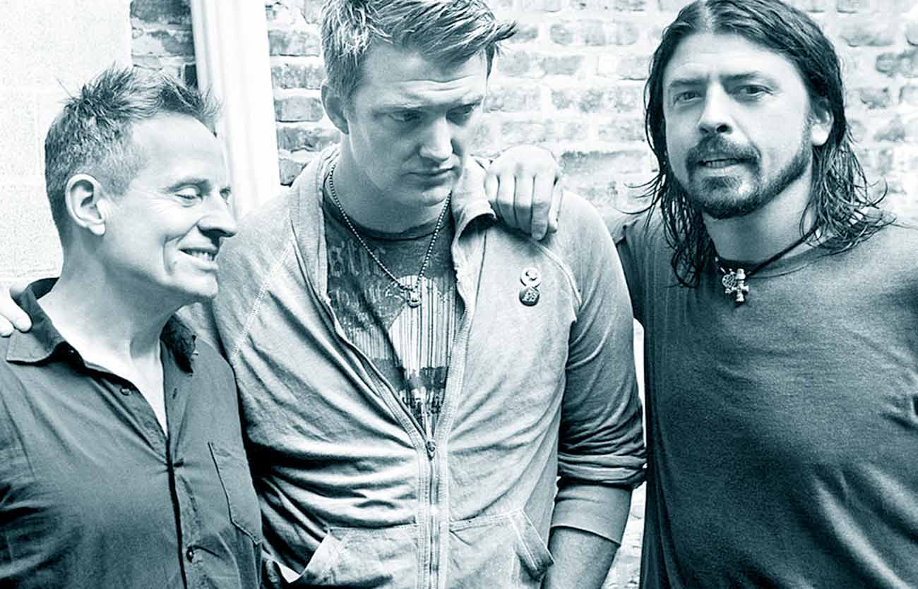 Qué estilo musical tocan Them Crooked Vultures