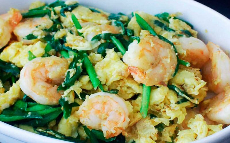 Receta: Huevos revueltos con gambas