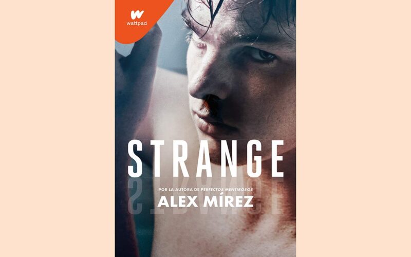 Quién es el autor de Strange